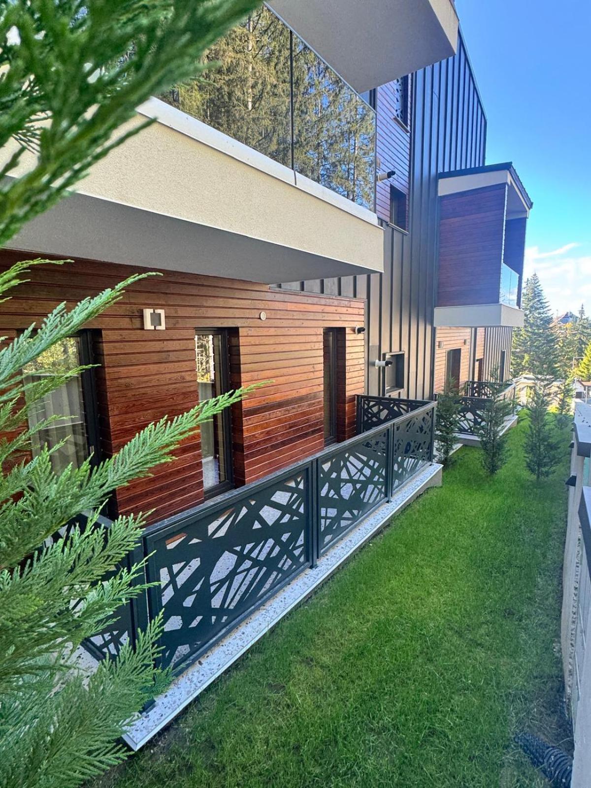 Montan-Aparthotel Predeal Exterior photo